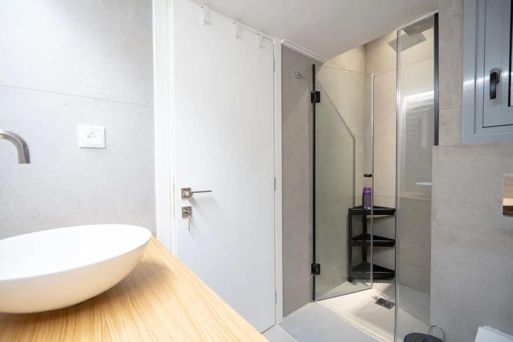 Piraeus Cozy Apartment For 4 Persons Экстерьер фото